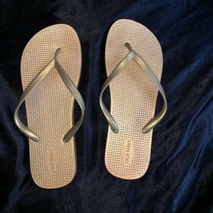 Flip flops